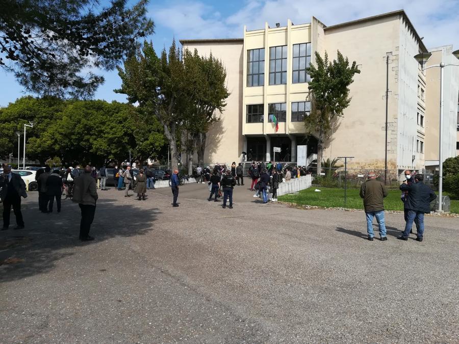
	L'ingresso del tribunale di Oristano

