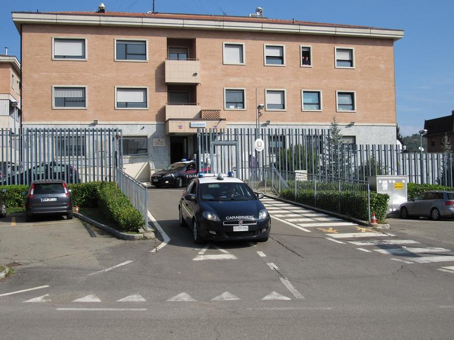 Pavullo. Hashish e un coltello in auto: tre denunciati