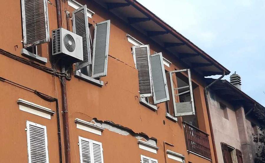 
	Gli effetti dell'esplosione sulla palazzina

