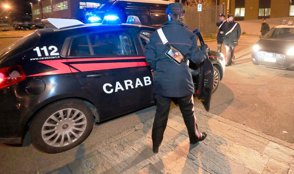 Pistoia, perseguita e rende sua succube la fidanzata 15enne: in carcere
