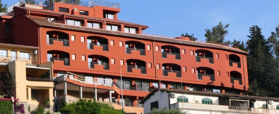 L’hotel La Roqqa a Porto Ercole (foto Enzo Russo)