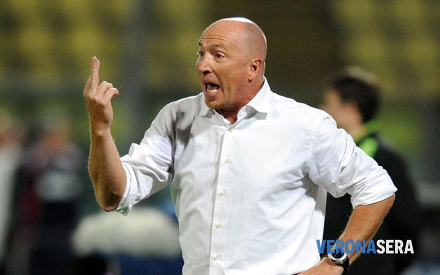 
	Rolando Maran ex allenatore del Cagliari sulla panchina del Brescia

