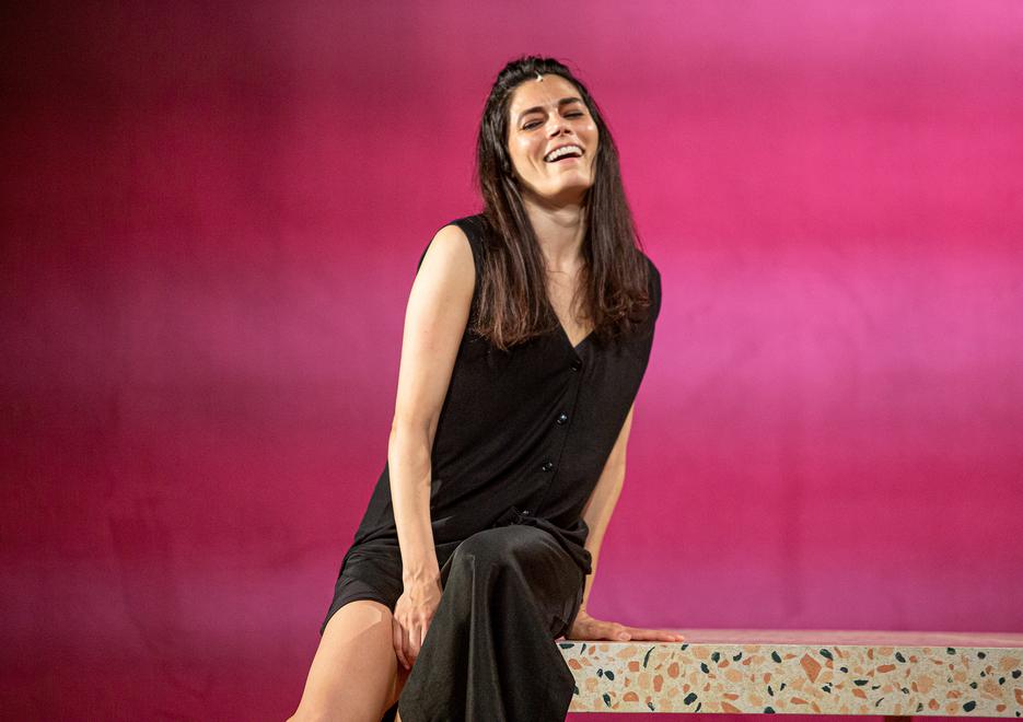 Valeria Solarino