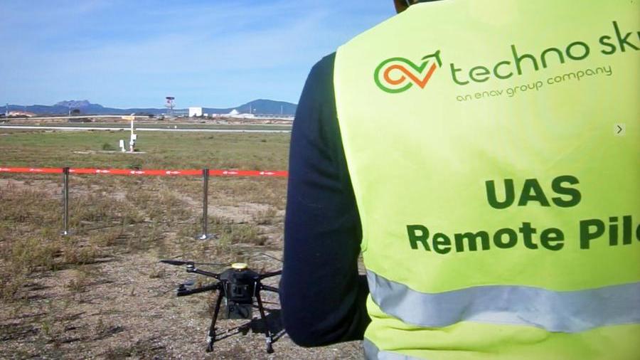 Olbia, superato il test dei droni in aeroporto: in futuro utili per il trasporto di organi