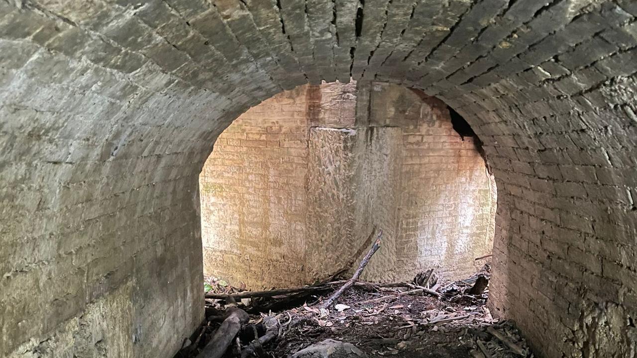 Livorno, nuova scoperta: Villa Rodocanacchi sotterranea tra tunnel e quel che resta di un grande passato