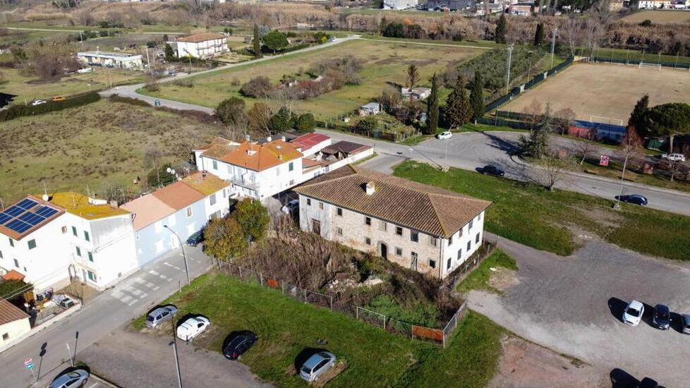 Nella foto una vedua dall’alto dell’ex Casa Cioni in via di riqualificazione