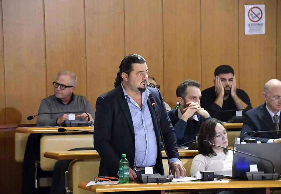 Alcuni momenti del consiglio comunale