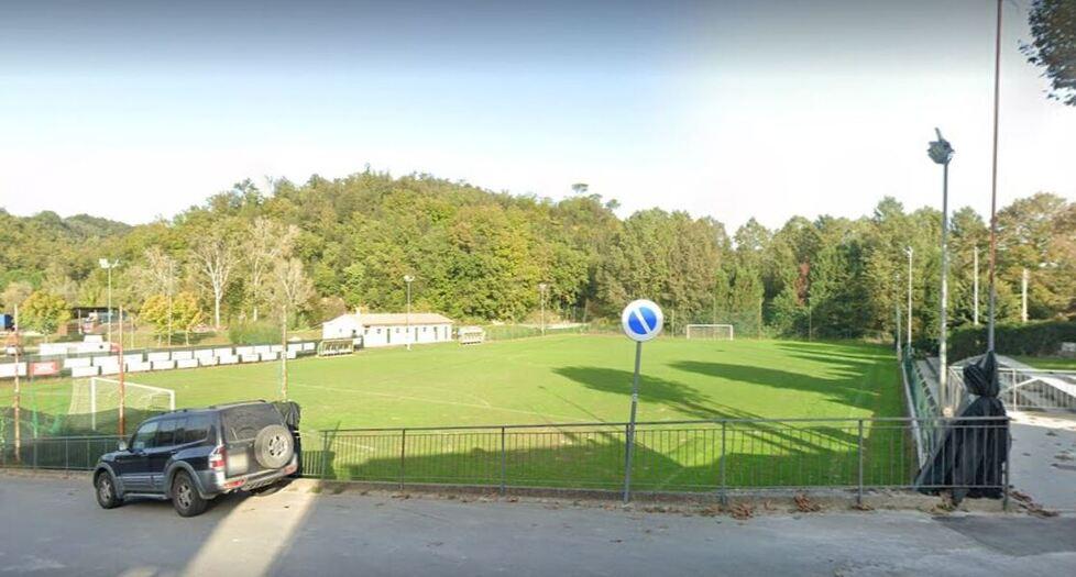 Corazzano, campo sportivo abusivo da 55 anni: «Il Comune non l’ha mai acquisito»