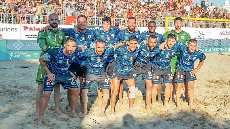 Un momento felice della scorsa stagione del Pisa Beach Soccer