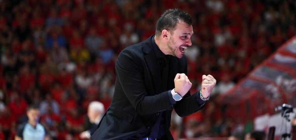 Il coach di Estra Pistoia Basket Nicola Brienza, in biancorosso dal 26 giugno 2021 (foto Nucci)