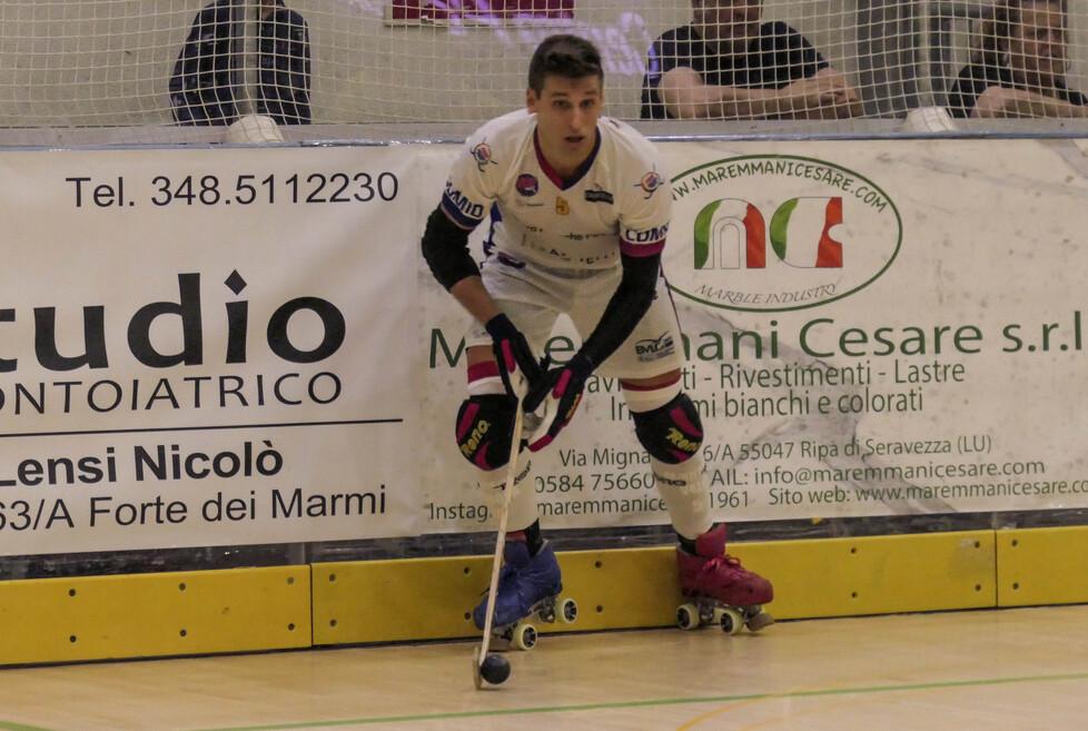 Federico Ambrosio capo cannoniere del campionato con 16 gol (foto Paglianti)