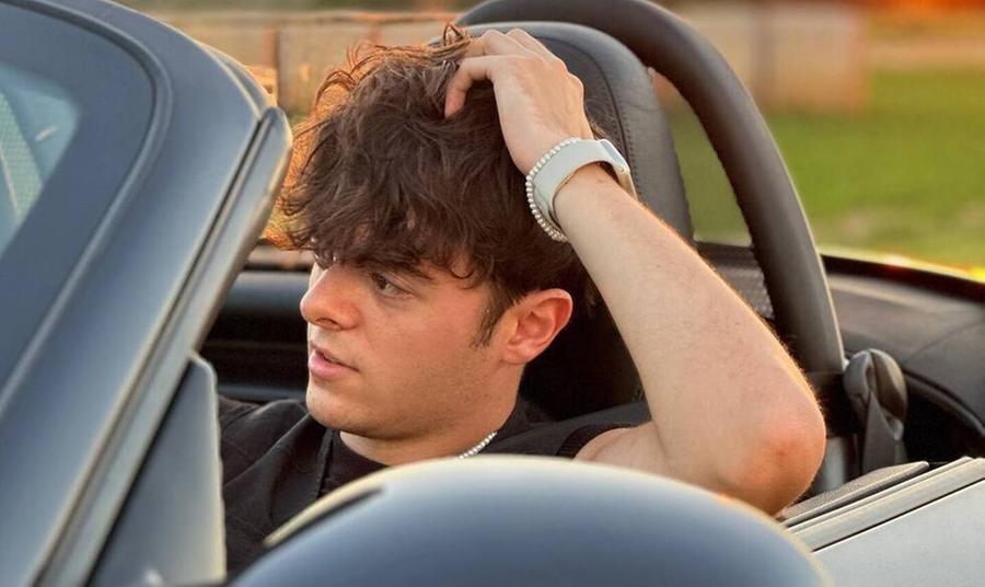 
	Lorenz Simonetti, 22enne cantante e pianista reggiano

