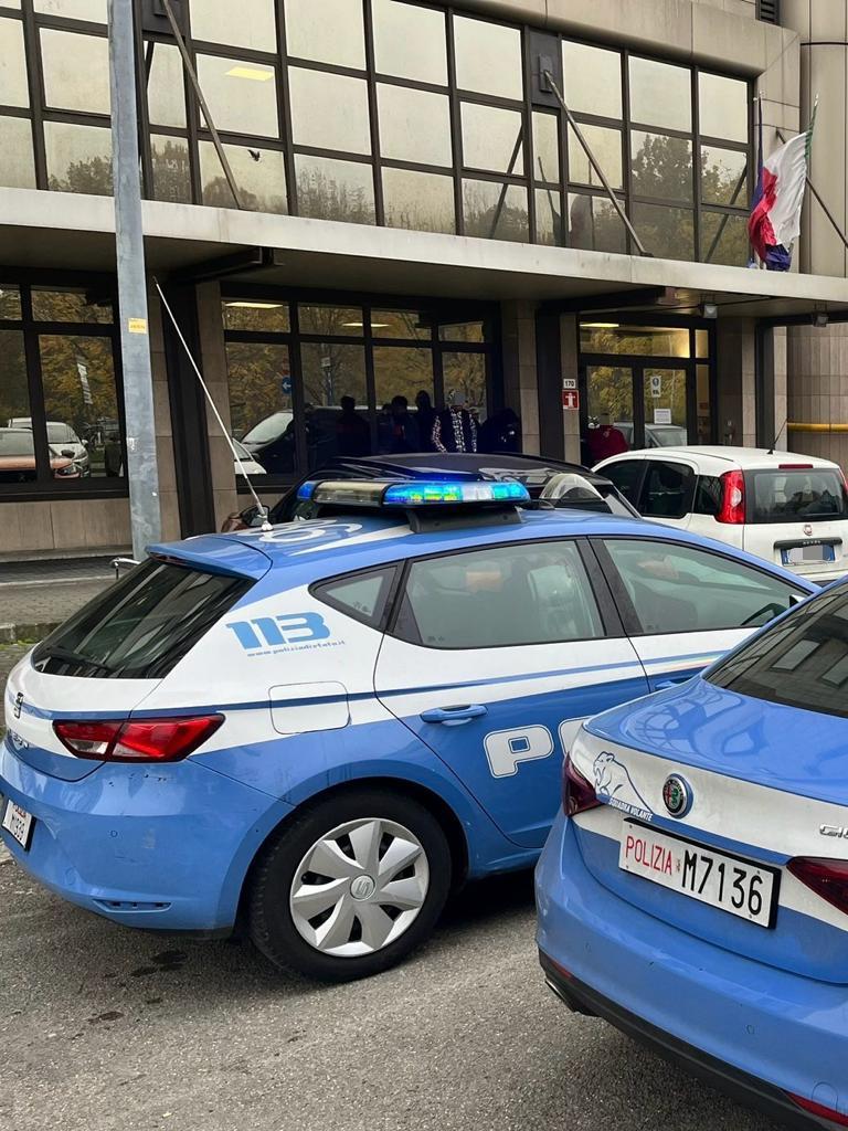 Modena. Operazione al Costellazioni: un 27enne arrestato e quattro denunciati