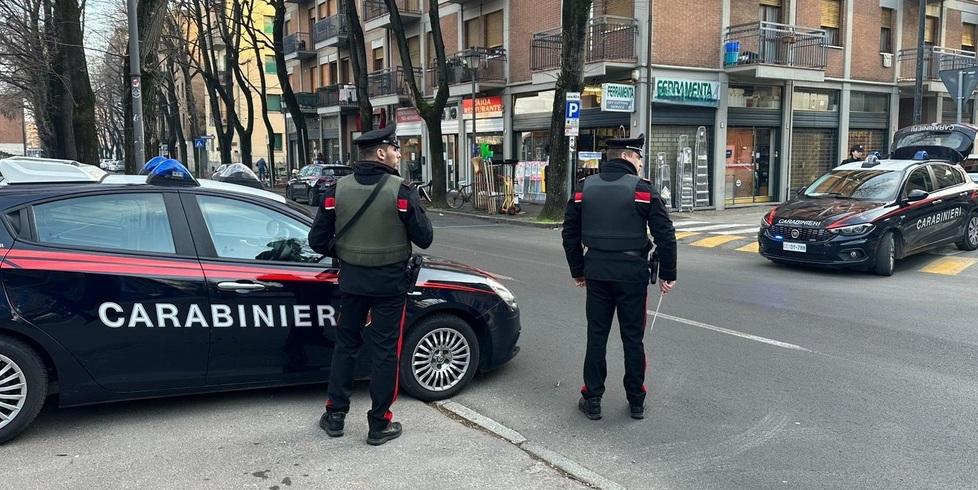 Morto dopo venti giorni di agonia: le telecamere hanno filmato tutto