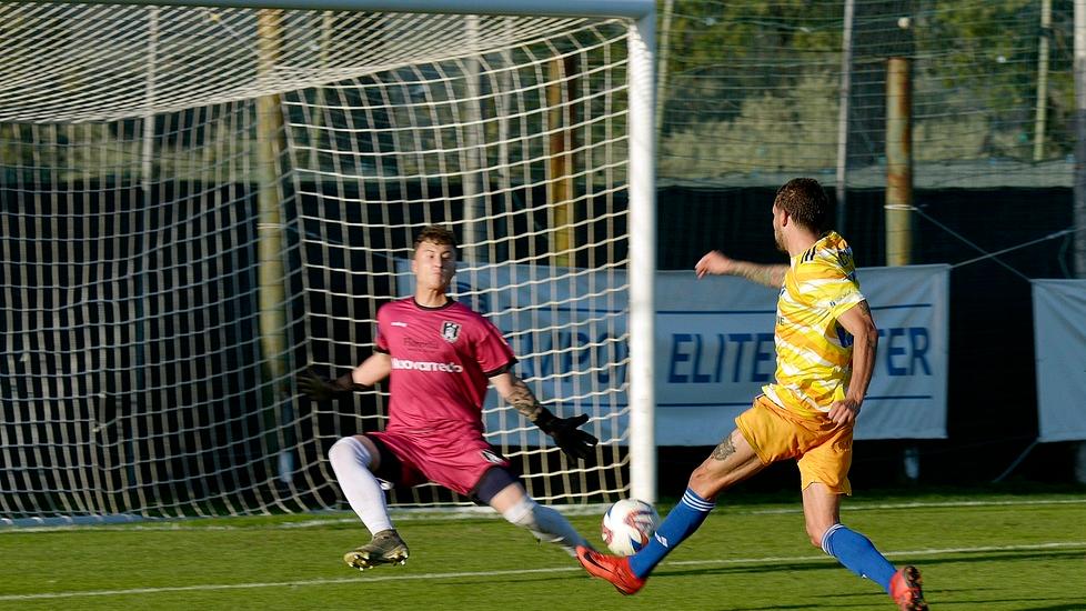 Un’azione della partita (foto Giancarlo Grassi)
