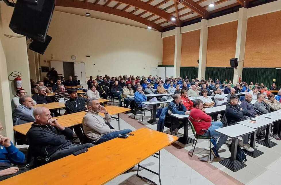 Circolo Pigal gremito per Alessio Dionisi