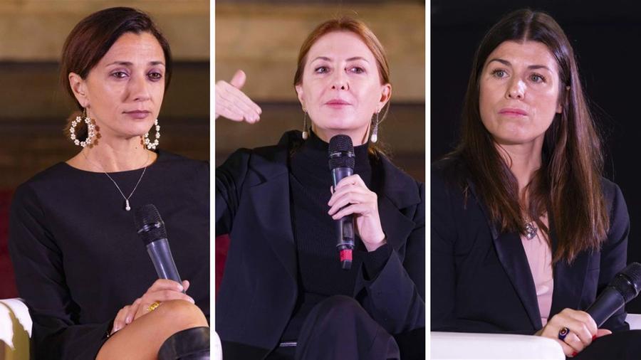 
	Nella foto da sinistra Cristina Manetti, Barbara Carfagna e Vittoria Ferragamo

