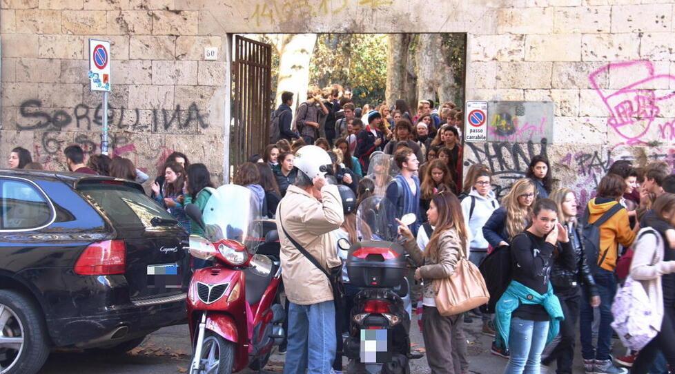Livorno, numero chiuso nei licei: «Anche il Niccolini è a rischio»