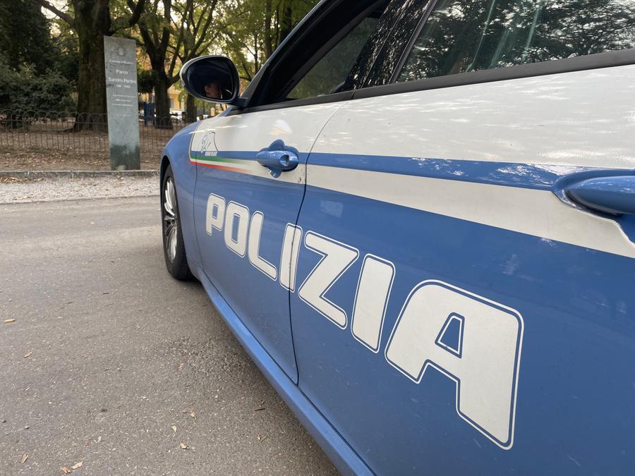 Modena. Controlli straordinari della polizia sui Viali e al parco Pertini