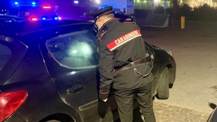 Comacchio, carabinieri aggrediti: arrestato un uomo