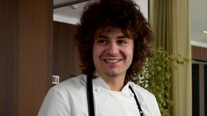 Valentino Cassanelli, chef del Lux Lucis di Forte dei Marmi premiato anche quest’anno con una stella dalla Guida Michelin