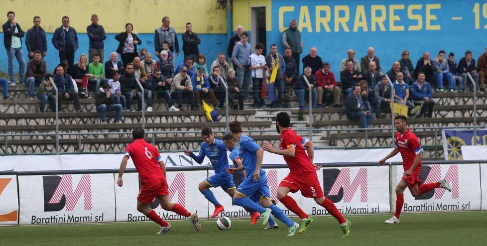 Carrarese-Spal, la storia parla biancazzurro