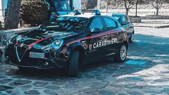 Livorno, vede i carabinieri e scappa: bloccato, trovato con la cocaina e arrestato