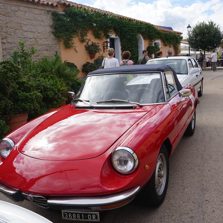 
	Auto in mostra a Oristano

