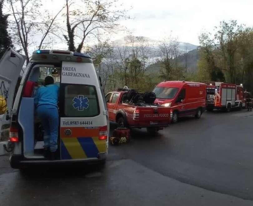 Gravissima casalinga nell’auto finita nella scarpata in via per Monteperpoli 