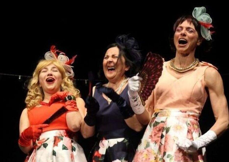 Livorno, sul palco del Vertigo La Locandiera di Carlo Goldoni