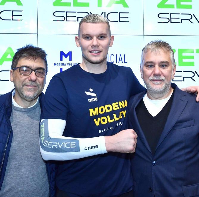 Modena Volley, senti Davyskiba: «Sensazioni positive, pronto per la Lube»<br type="_moz" />
