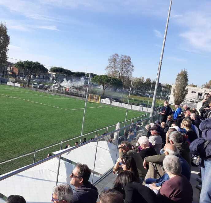 I tifosi del Viareggio al Marco Polo sports center