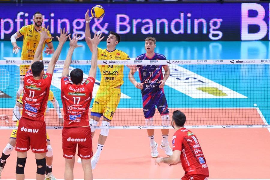 Troppa Lube per Modena Volley: al PalaPanini finisce 3-0