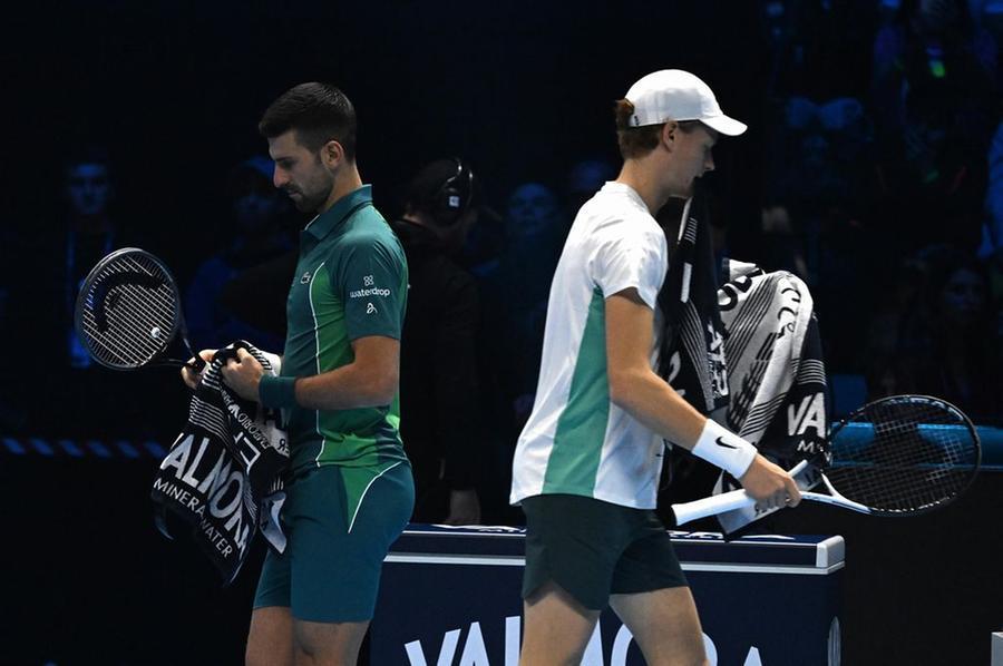 Tennis, alle Atp Finals Djokovic è perfetto: un super Sinner non basta