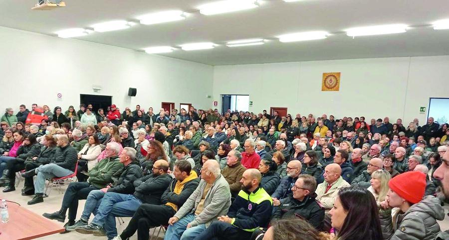 
	Campi Bisenzio: la sala gremita per l'assemblea pubblica

