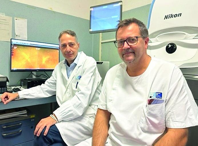 I medici di Oculistica Vincenzo De Napoli e Giovanni Caponi