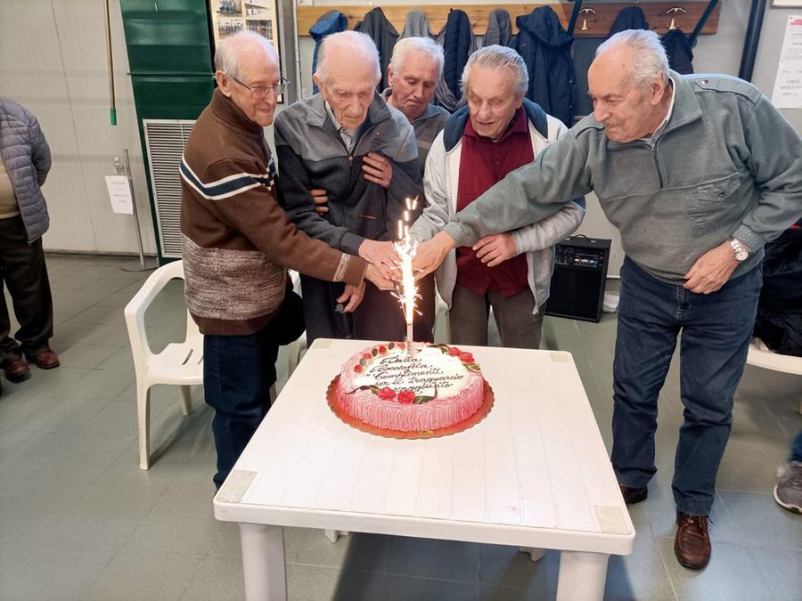 Ultranovantenni in festa alla Bocciofila Pavullese