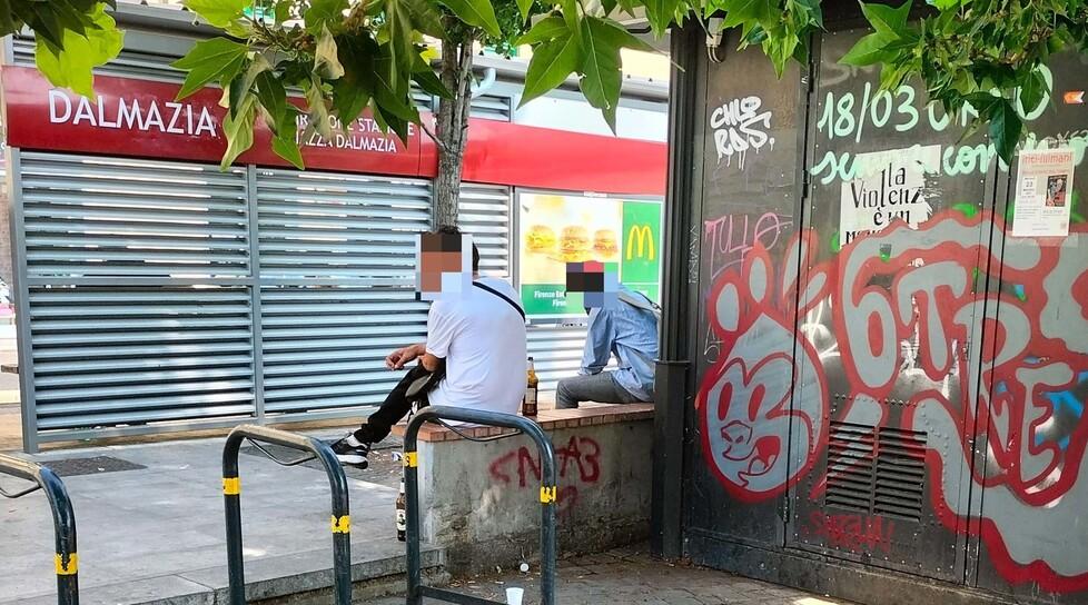 La fermata Dalmazia imbrattata