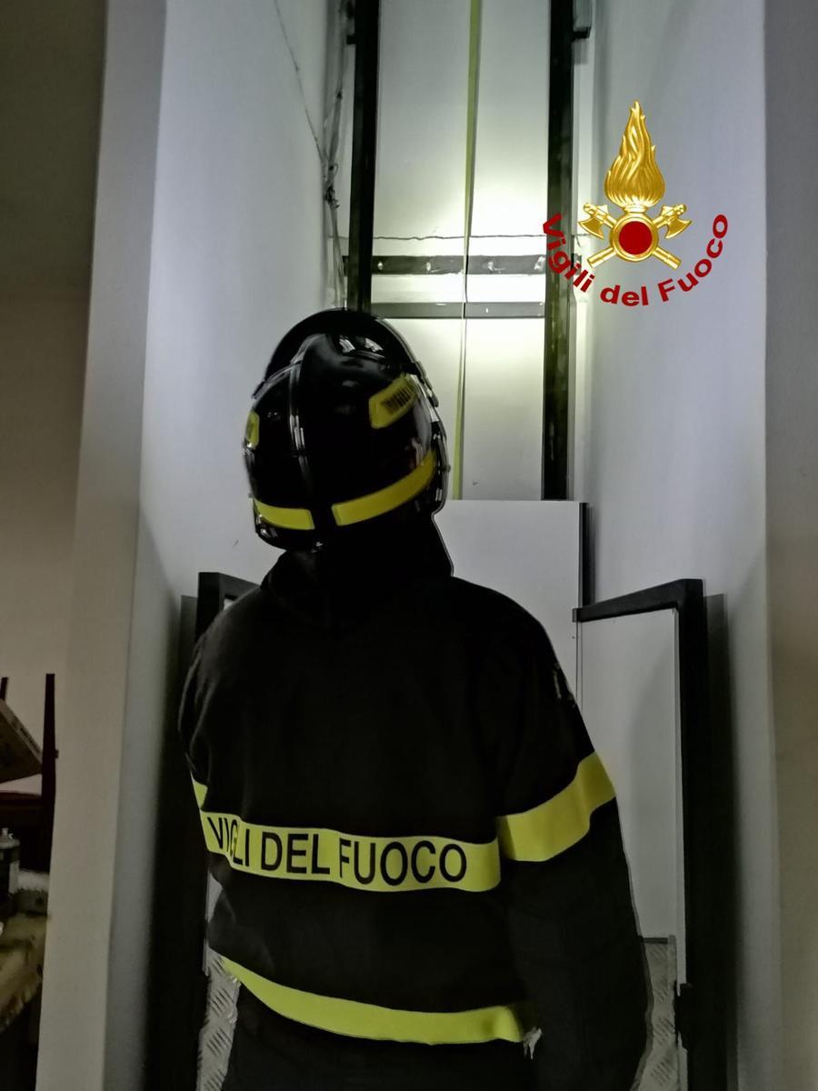 Cardedu, pensionato precipita nella fossa di un impianto montacarichi