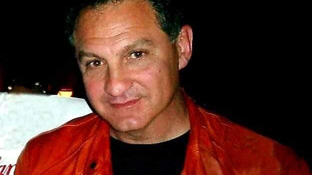 Carrara, Checco dj Bontempi con il suo “Ritmo” scala ancora le top