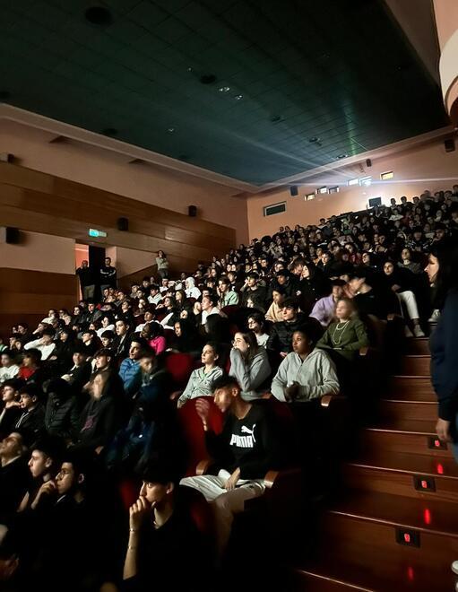 Film e dibattito sulle macchine intelligenti