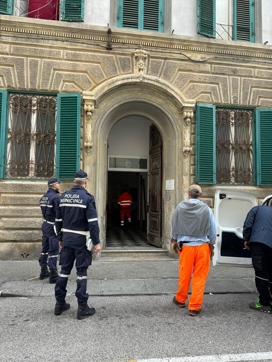 Livorno, sgomberato l'ex asilo Chayes. Ecco a cosa sarà destinata la struttura