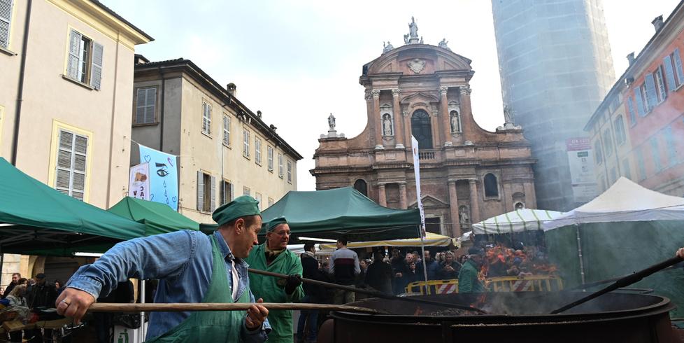 Da San Prospero fino a Natale tra mercatini, spettacoli, luminarie