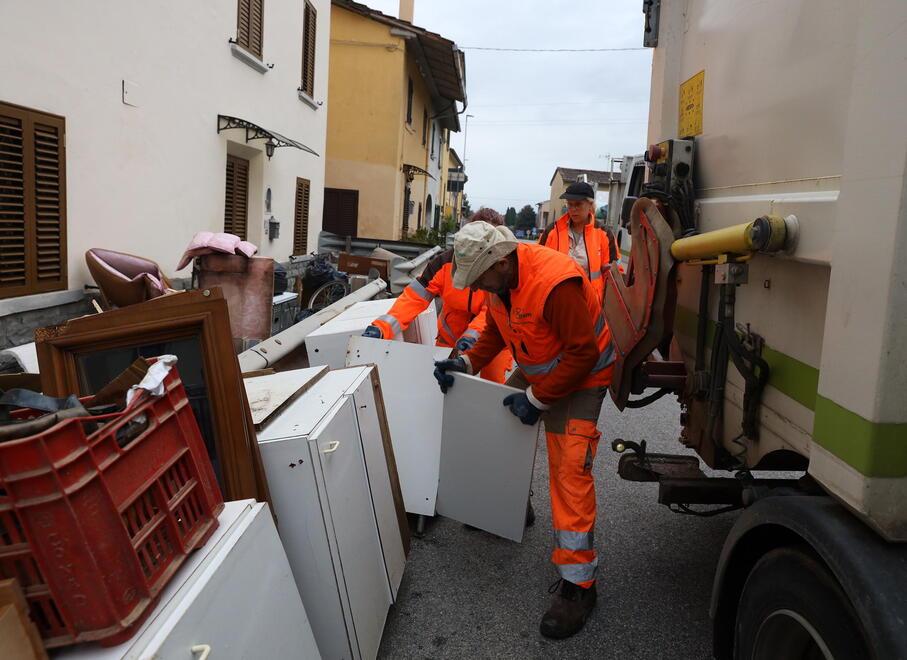 La rimozione dei rifiuti dalle strade