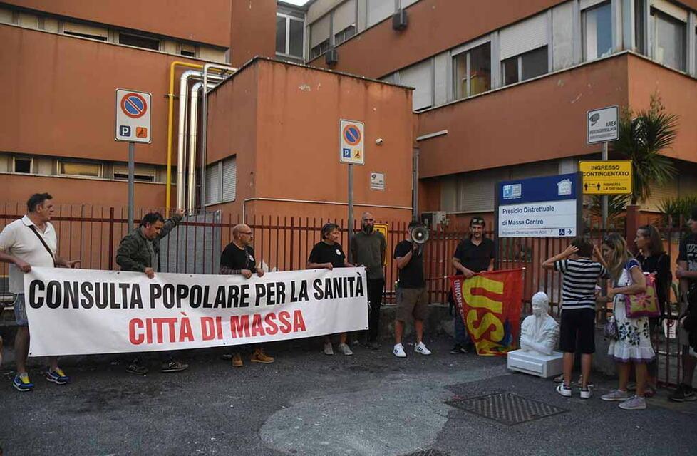 Massa, Distretto Di Via Bassa Tambura Verso Lo Slittamento Del Trasloco ...