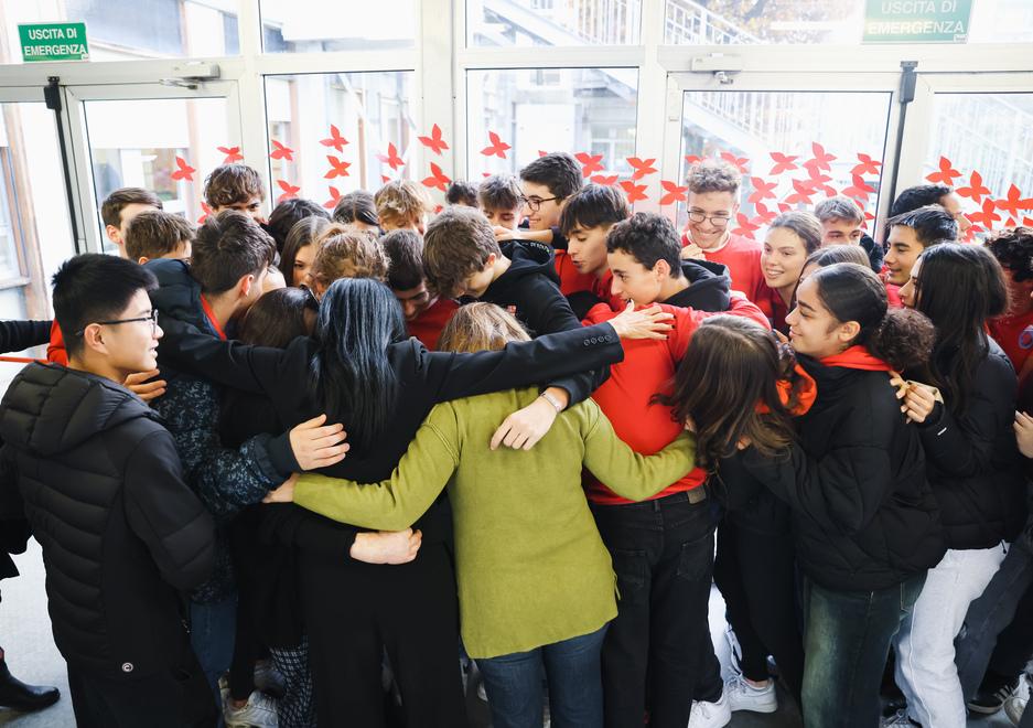 Sassari, il Devilla per Giulia: l’educazione all’affettività comincia tra i banchi, studenti e docenti a confronto