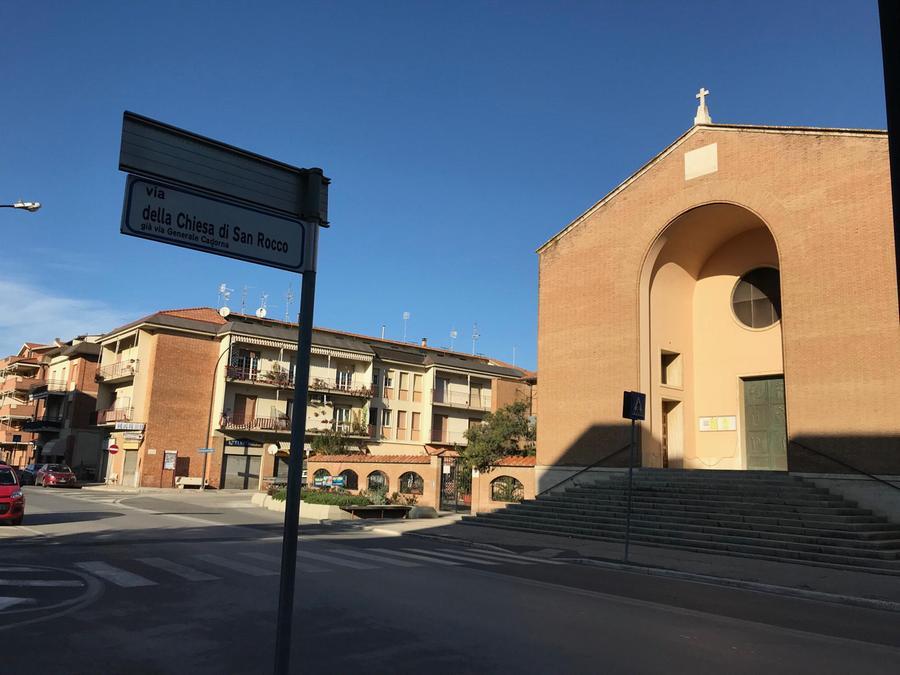 
	Qui sopra in foto la chiesa di San Rocco a Marina di Grosseto dove oggi alle 10 ci sar&agrave; l&rsquo;ultimo saluto alla sessantenne Roberta Catani

