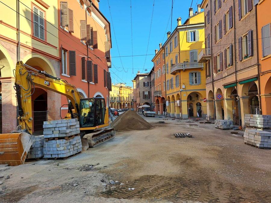 Modena. Canalchiaro, si libera il tratto di via Servi