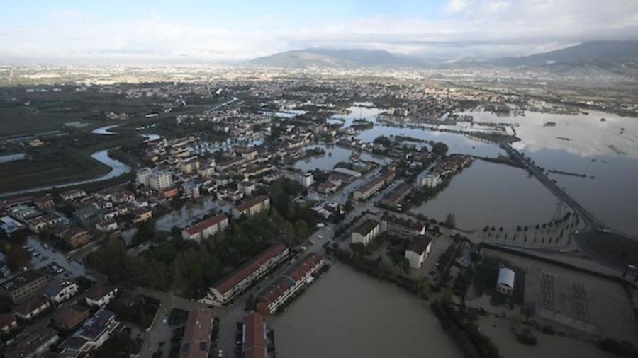 Alluvione in Toscana, 75 milioni di risarcimenti. Giani: «Ecco quando arriveranno i soldi»