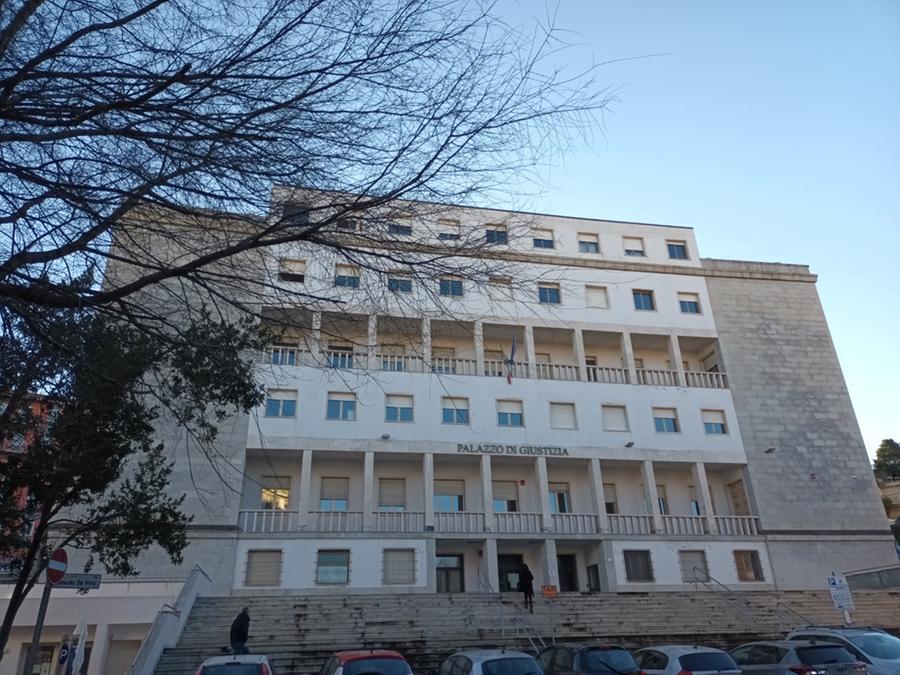 Schianto mortale sulla 389, patteggiano 11 mesi davanti al gup